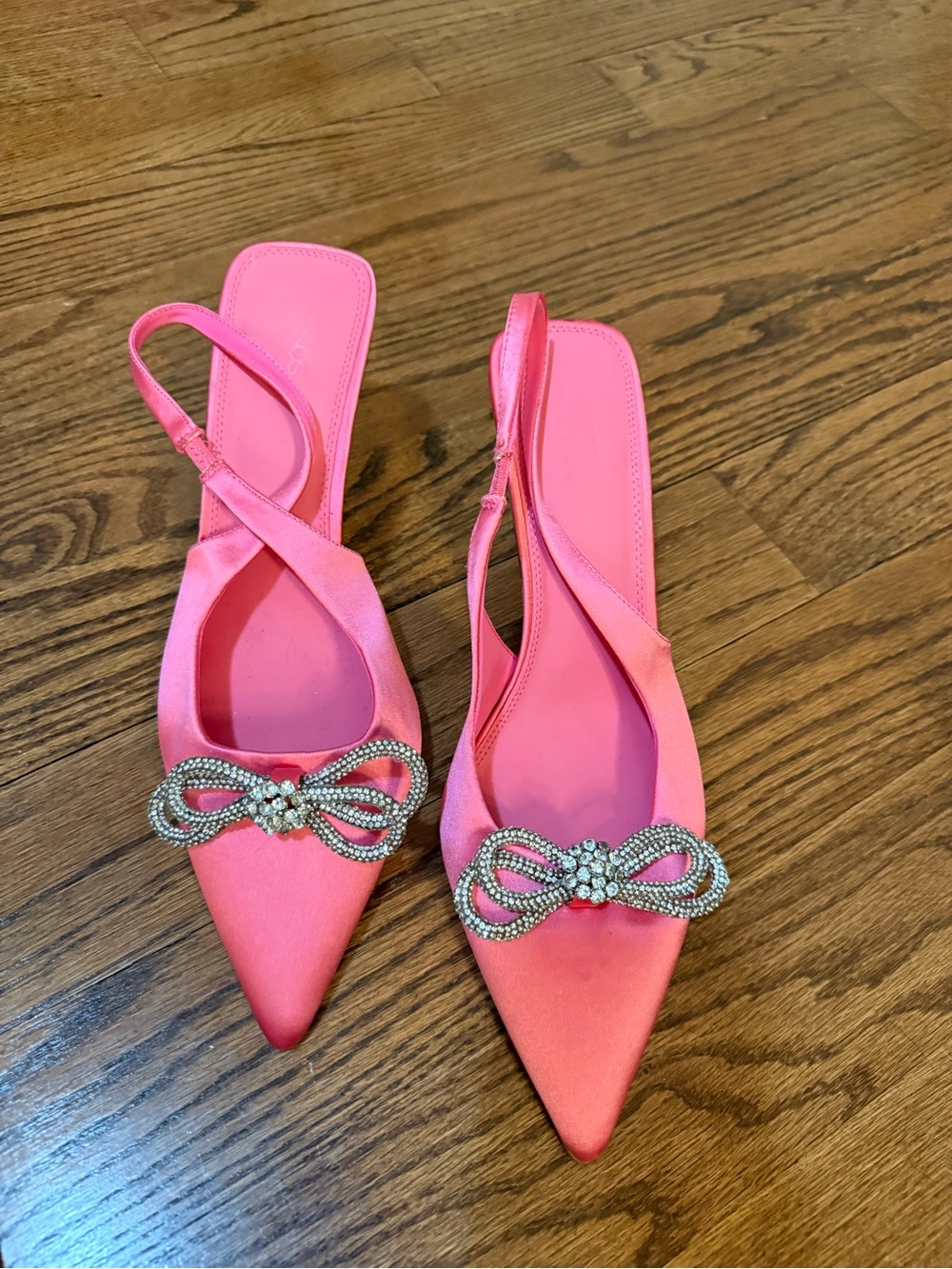 Pink Pointed Toe Slingback heels with Crystal Bow